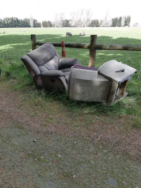 Rubbish/Recycling, a report photo
