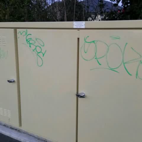 Graffiti, a report photo