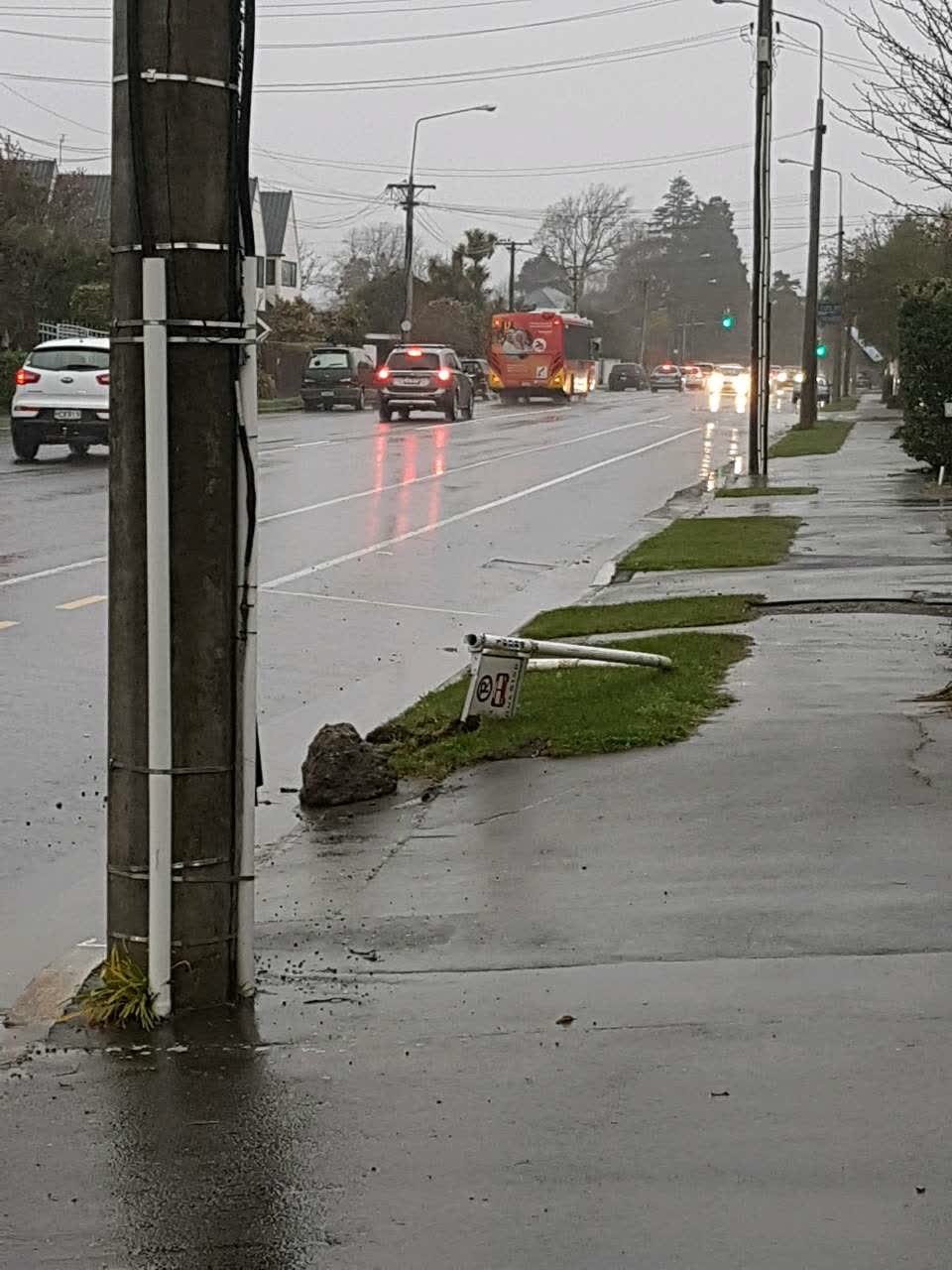 The photograph attached to this roading/streets report