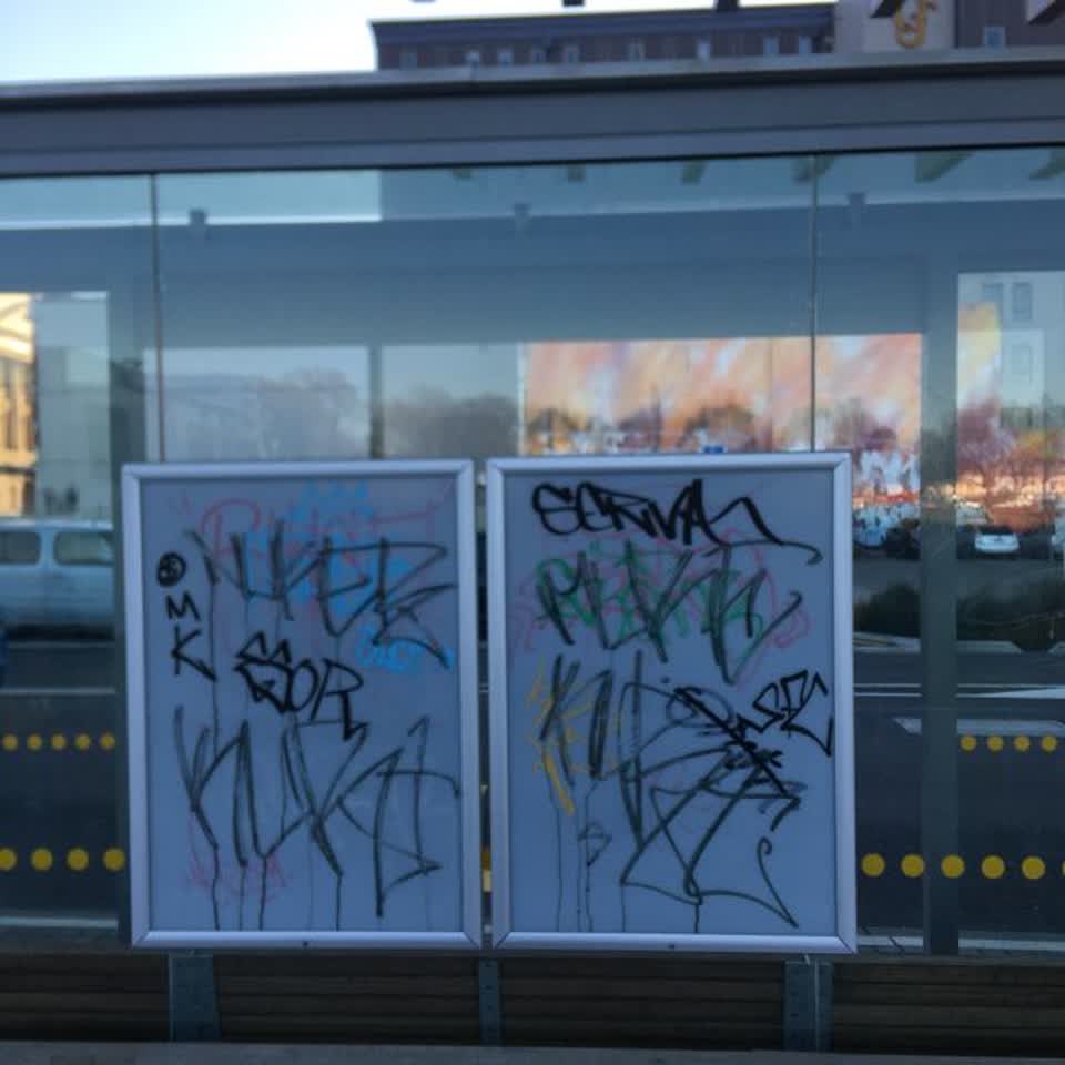 The photograph attached to this graffiti report