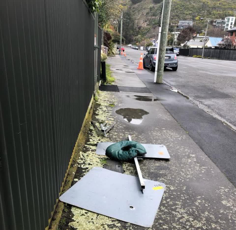 The photograph attached to this roading/streets report