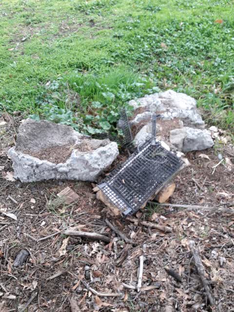 Rubbish/Recycling, a report photo