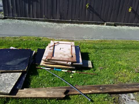 Rubbish/Recycling, a report photo