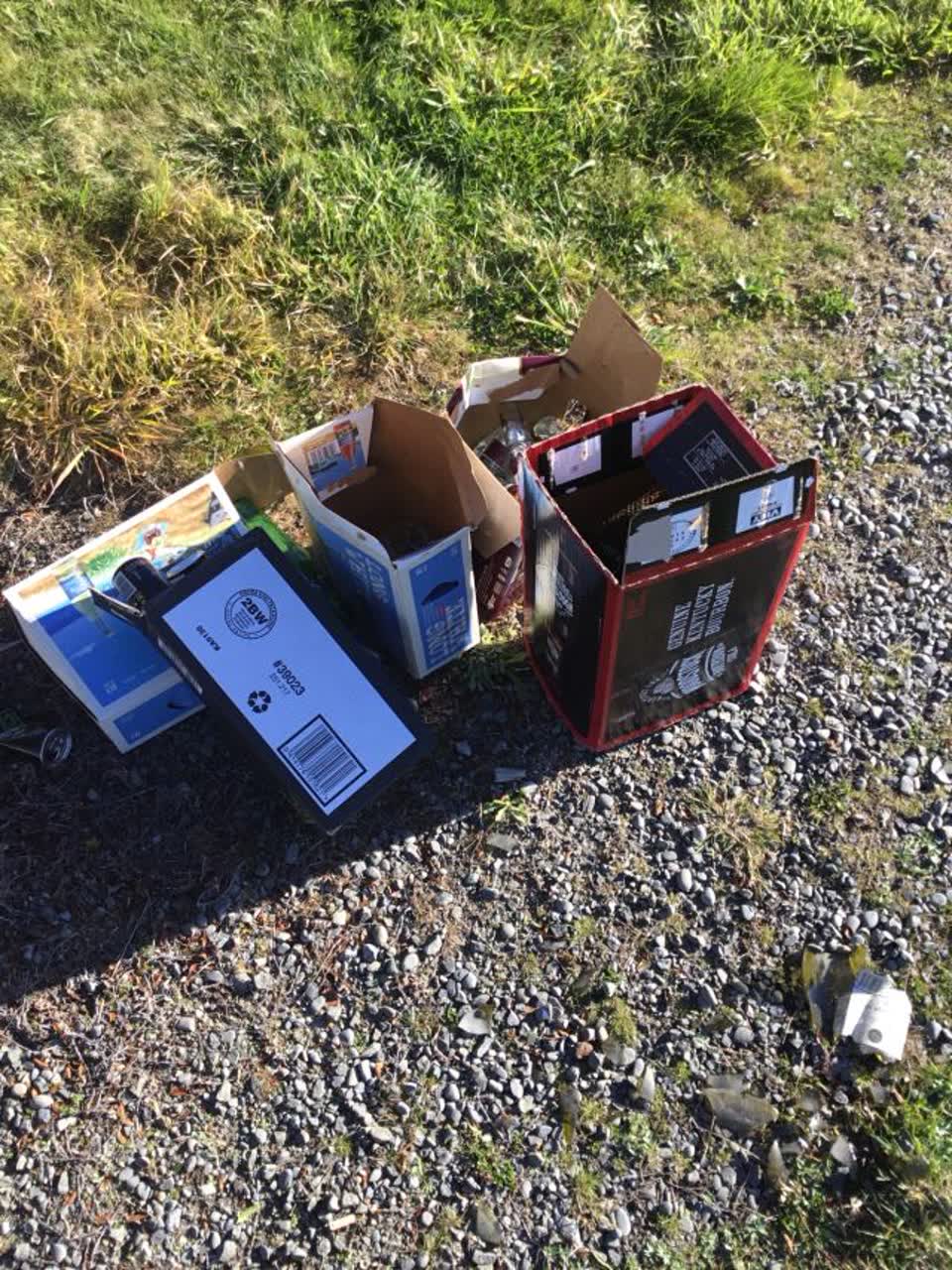 The photograph attached to this rubbish/recycling report