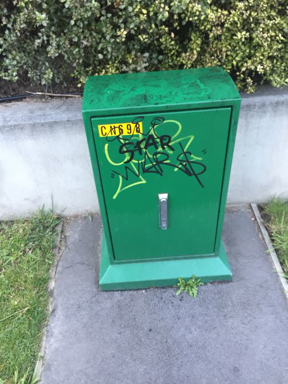 The photograph attached to this graffiti report