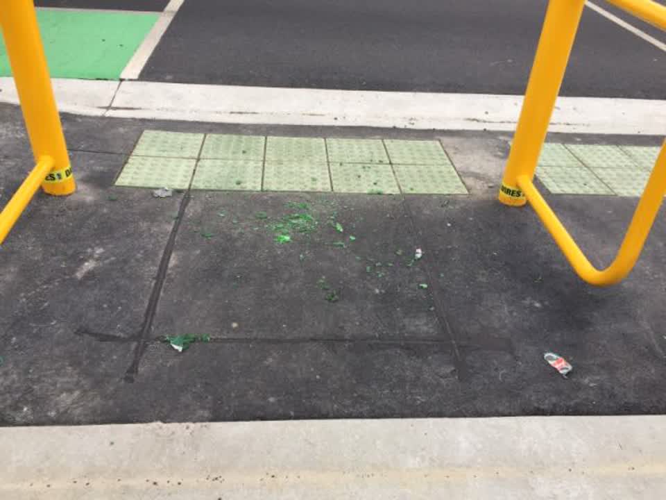 The photograph attached to this roading/streets report