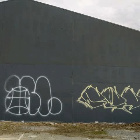 Graffiti, a report photo