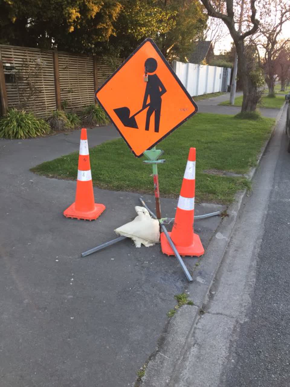 The photograph attached to this roading/streets report