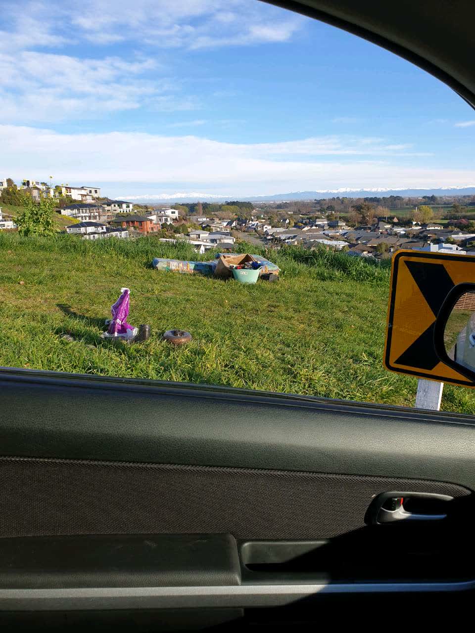 The photograph attached to this rubbish and bins - general report