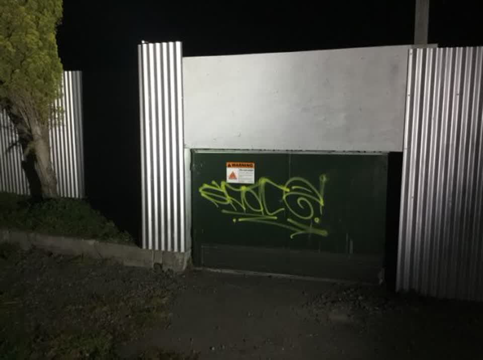 The photograph attached to this graffiti report