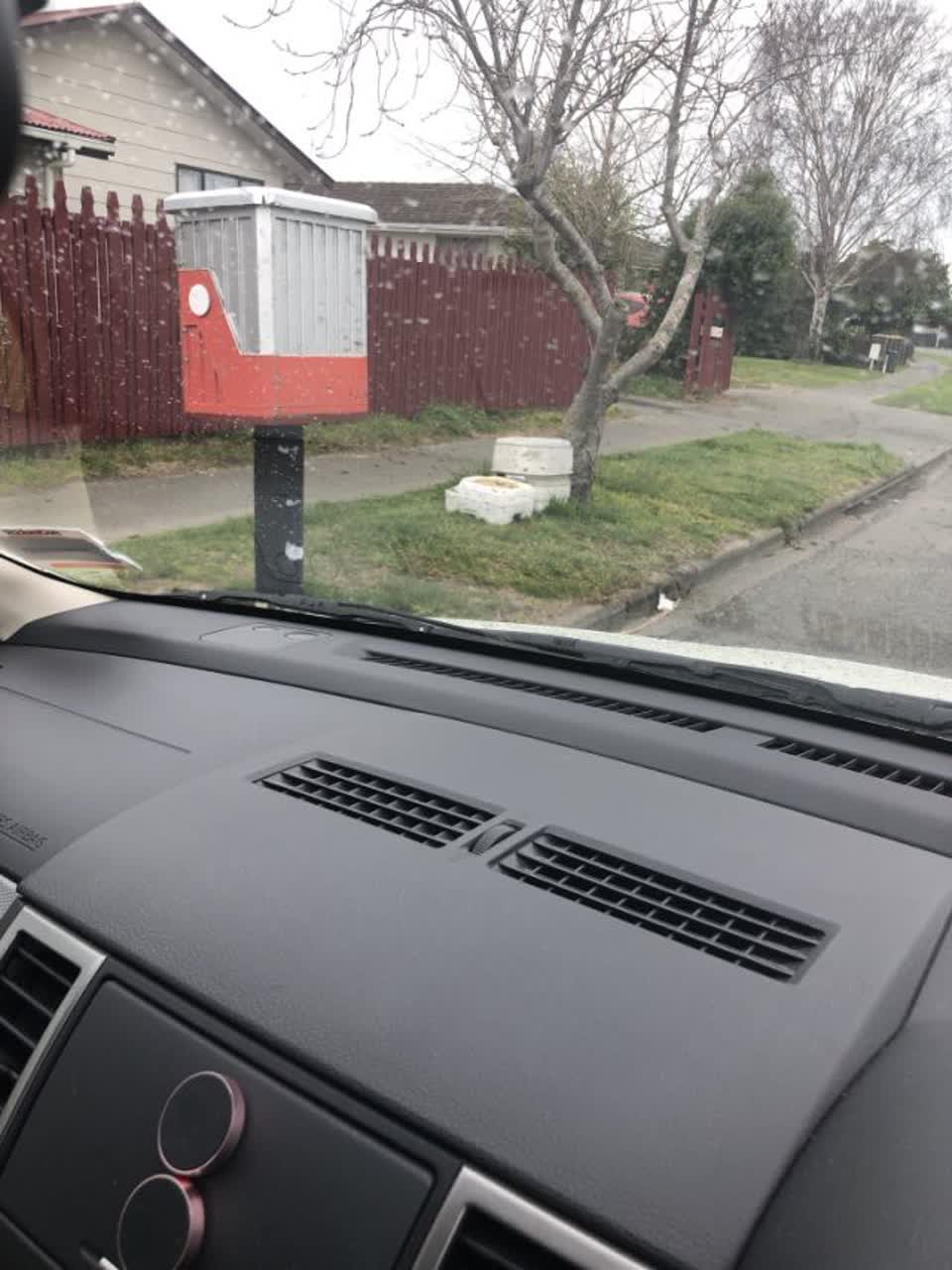 The photograph attached to this rubbish and bins - general report