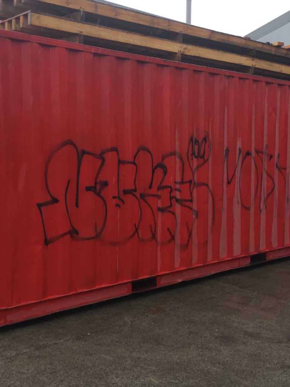 The photograph attached to this graffiti report