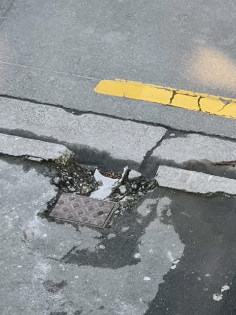 Roading/Streets, a report photo