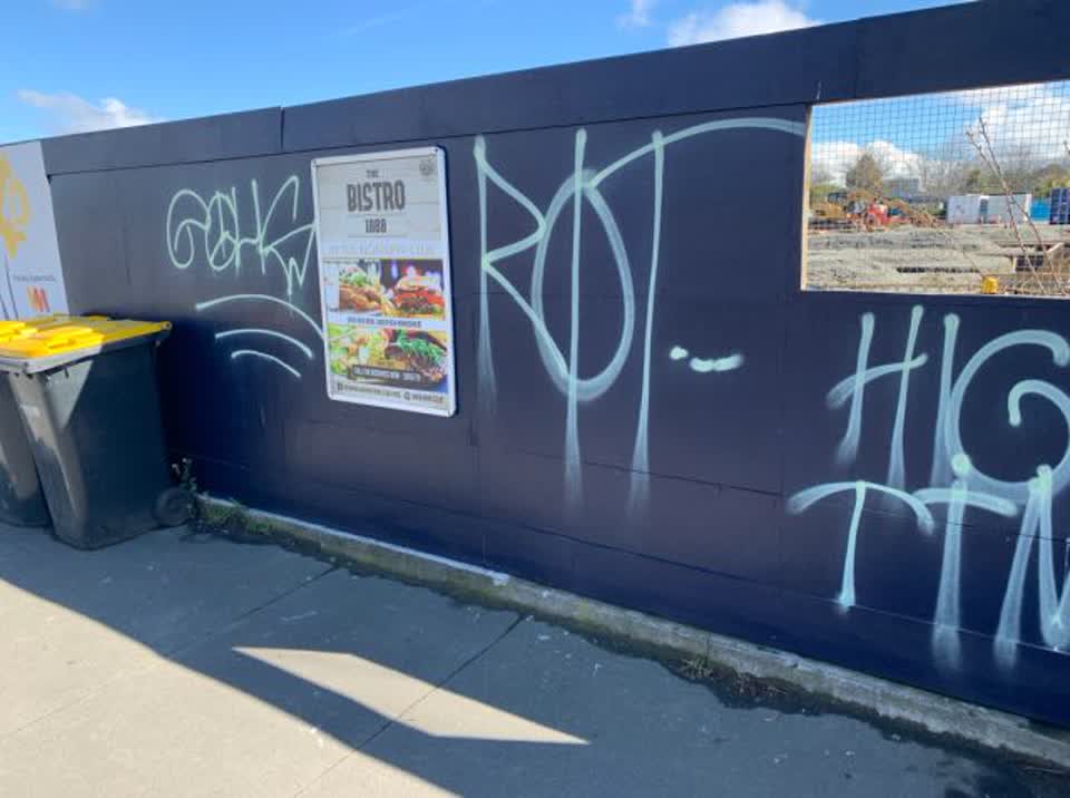 The photograph attached to this graffiti report