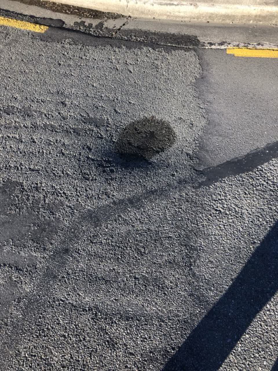 The photograph attached to this roading/streets report