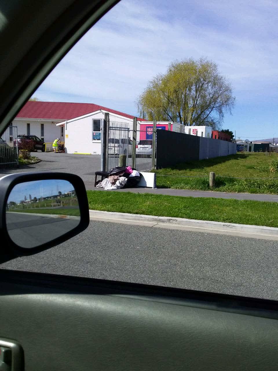 The photograph attached to this rubbish and bins - general report