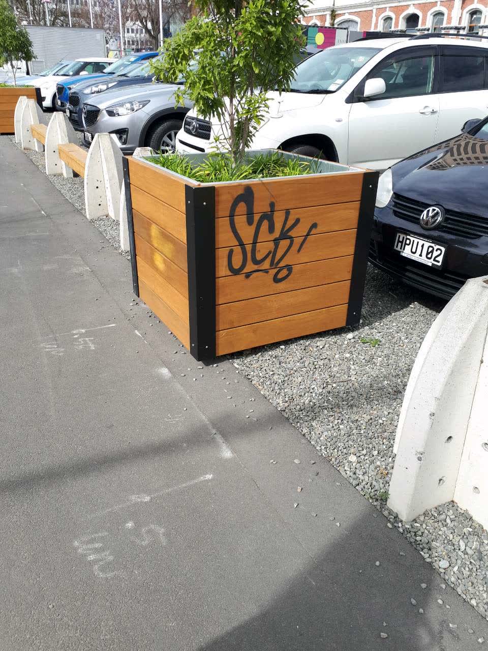 The photograph attached to this graffiti report