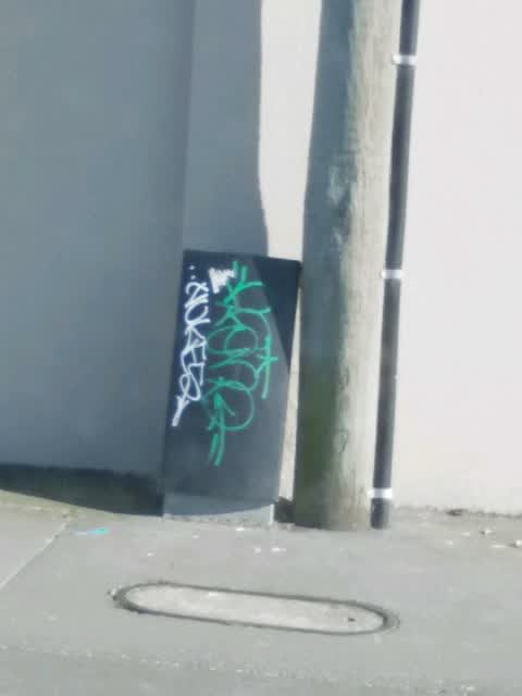 Graffiti - General, a report photo
