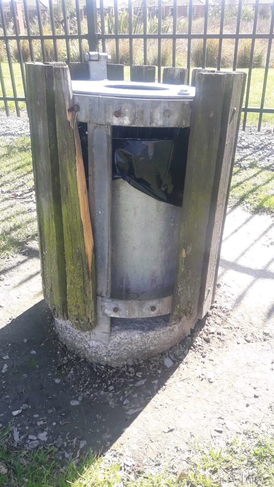 The photograph attached to this facility - general request report