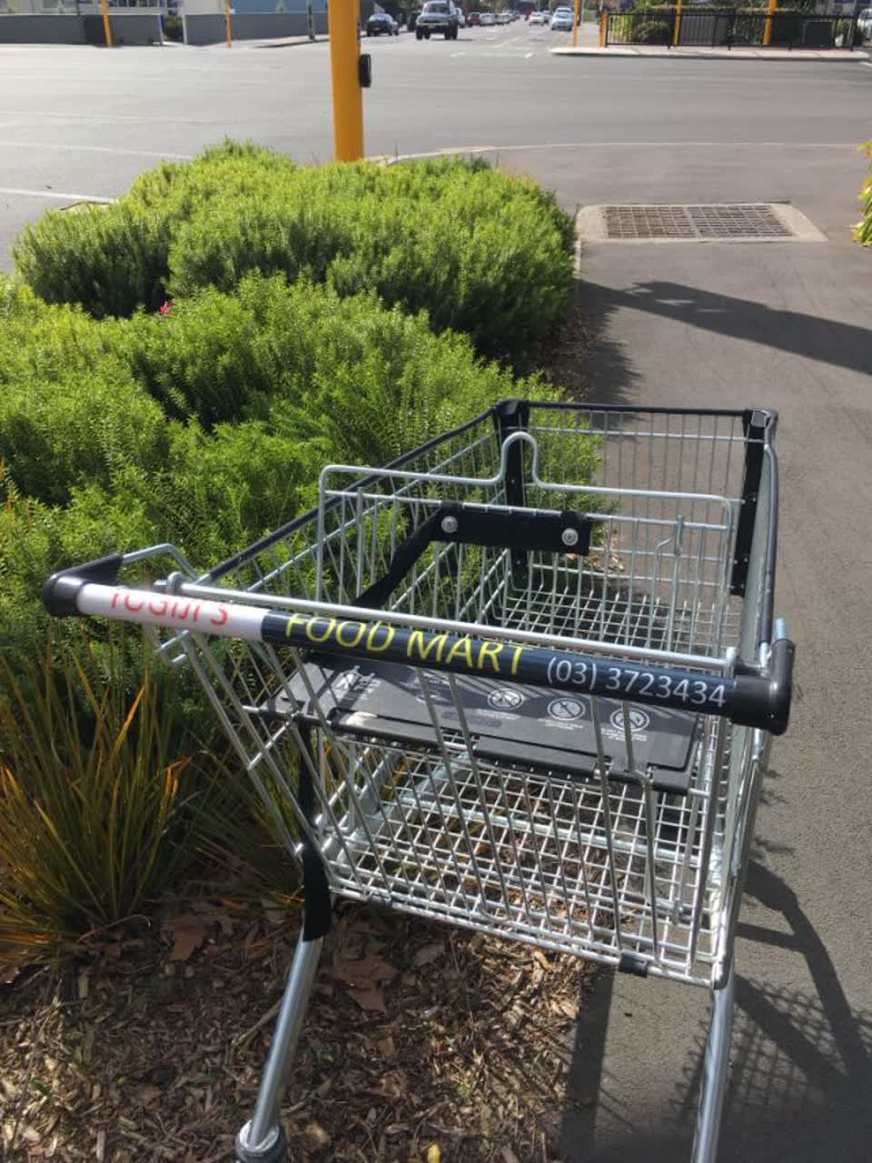 The photograph attached to this general - abandoned trolley report
