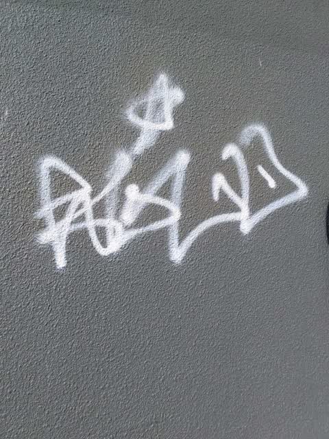 Graffiti, a report photo