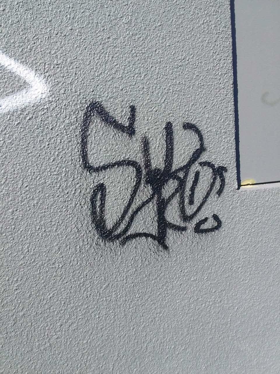 The photograph attached to this graffiti report