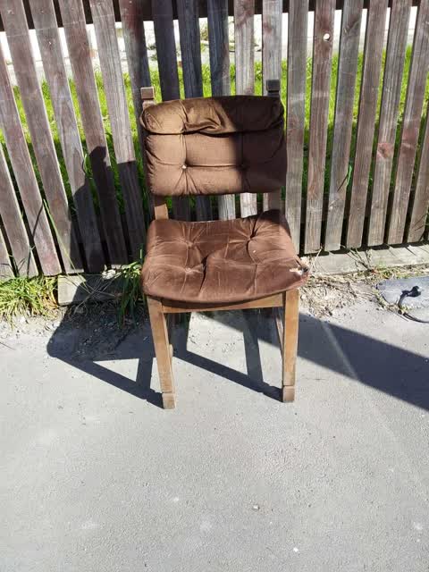 Rubbish/Recycling, a report photo