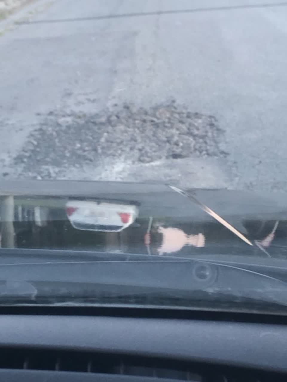 The photograph attached to this roading/streets report