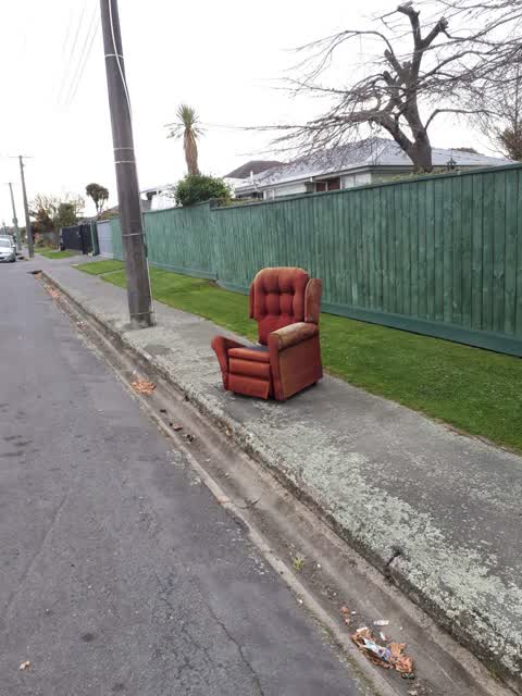Rubbish/Recycling, a report photo