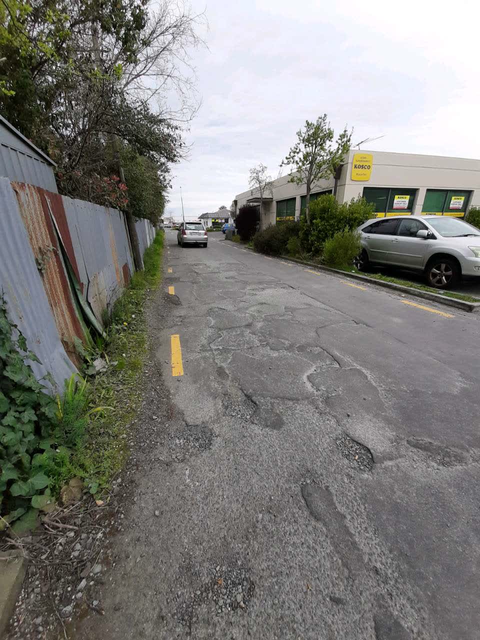 The photograph attached to this roading/streets report
