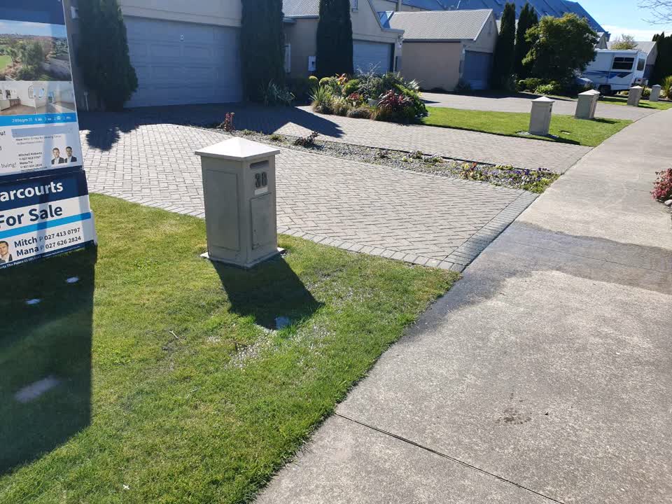 The photograph attached to this water supply report
