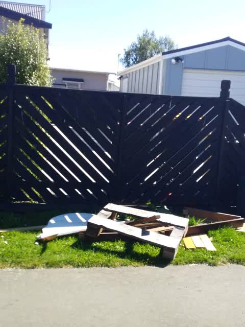 Rubbish/Recycling, a report photo
