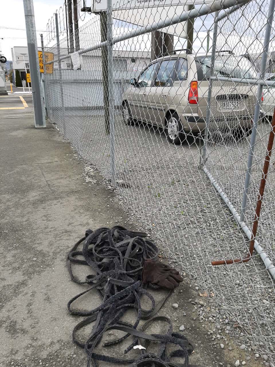 The photograph attached to this rubbish/recycling report