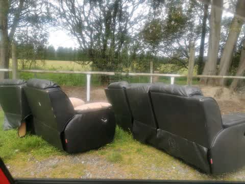 Rubbish/Recycling, a report photo