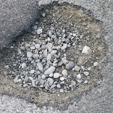 Roading/Streets, a report photo