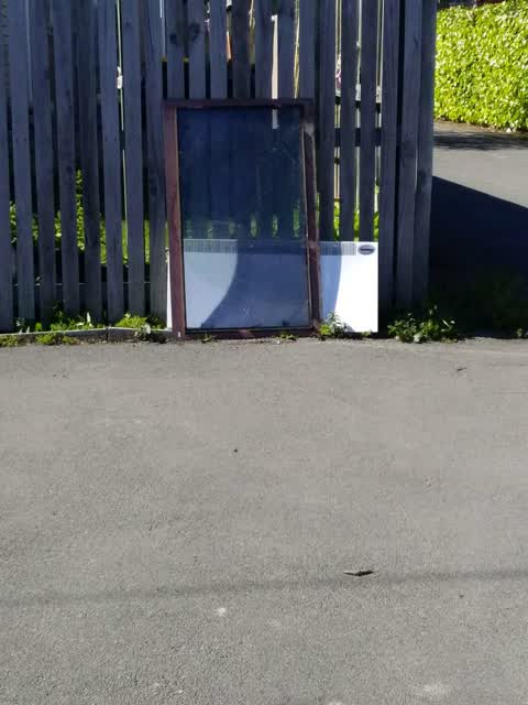 Rubbish/Recycling, a report photo
