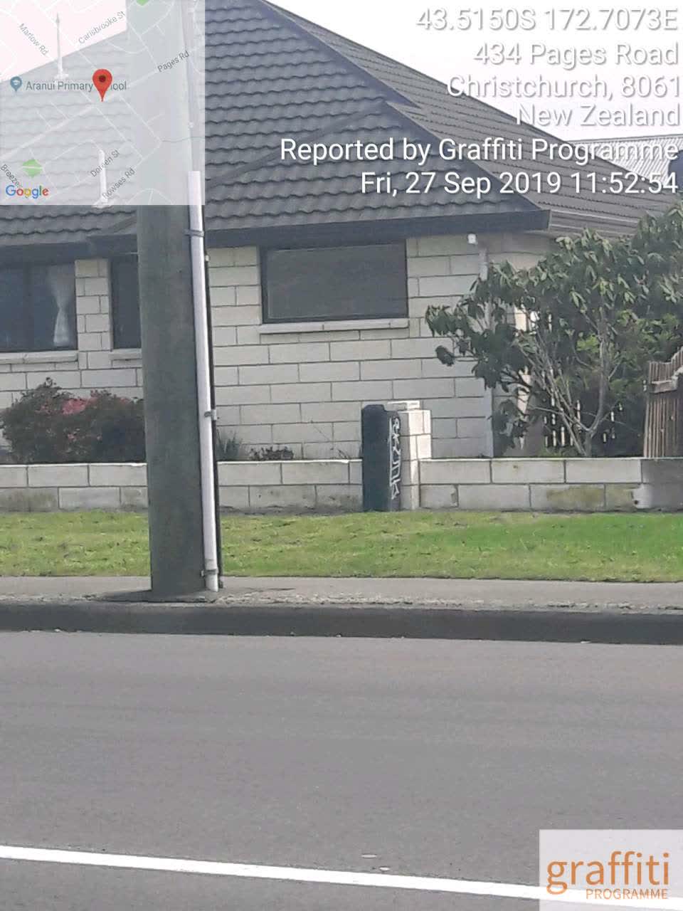 The photograph attached to this graffiti report