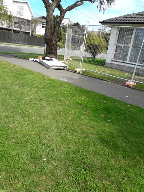 Rubbish/Recycling, a report photo