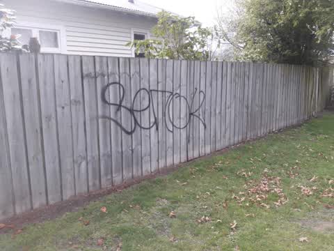 Graffiti, a report photo