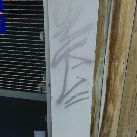 Graffiti, a report photo
