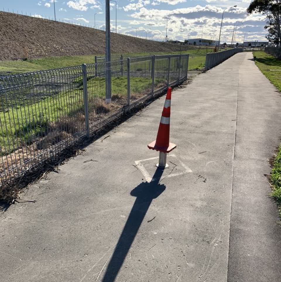 The photograph attached to this roading/streets report