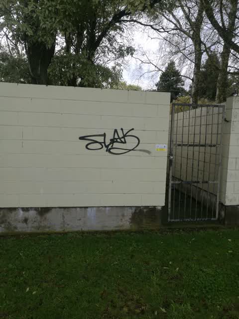 Graffiti, a report photo