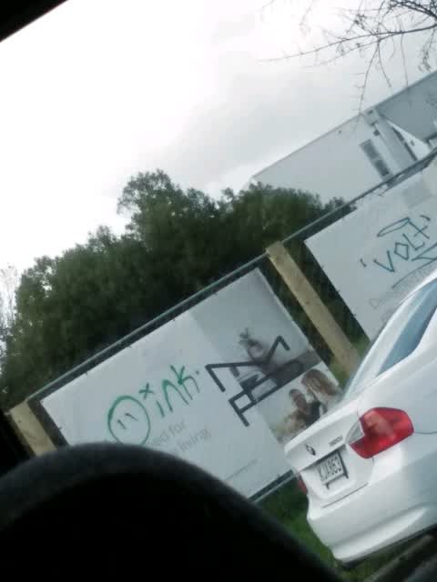 Graffiti, a report photo