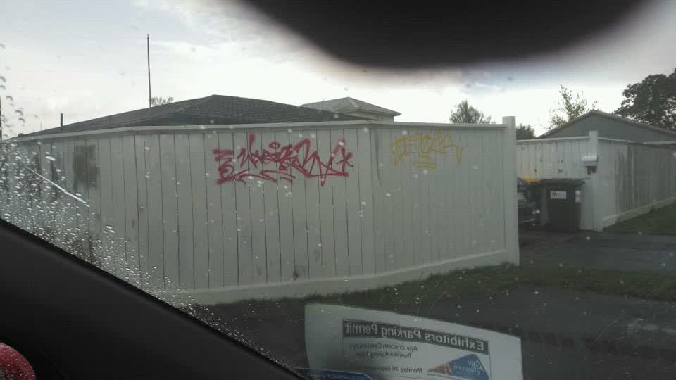 The photograph attached to this graffiti report