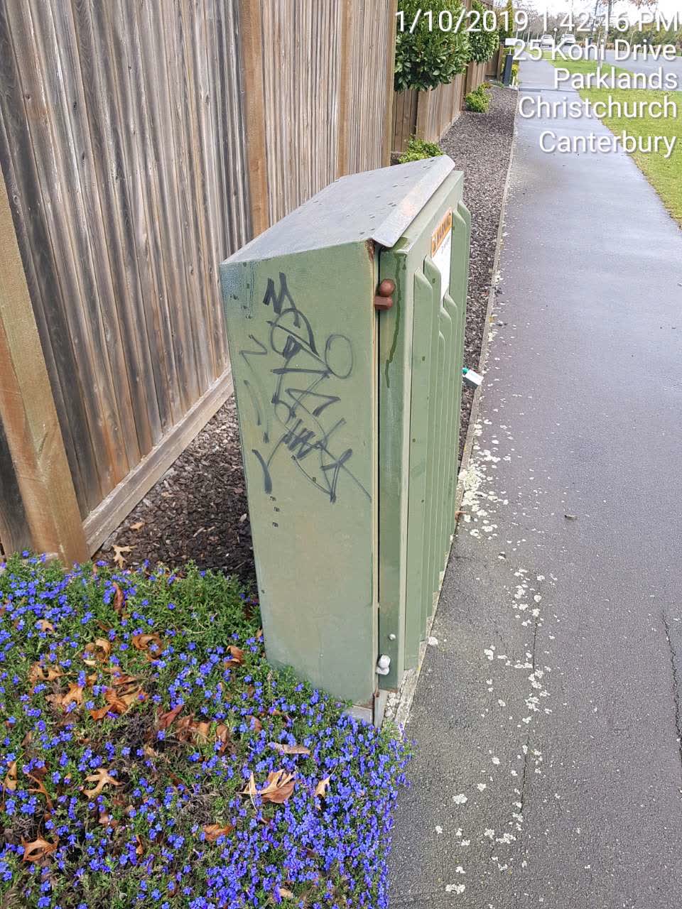 The photograph attached to this graffiti report