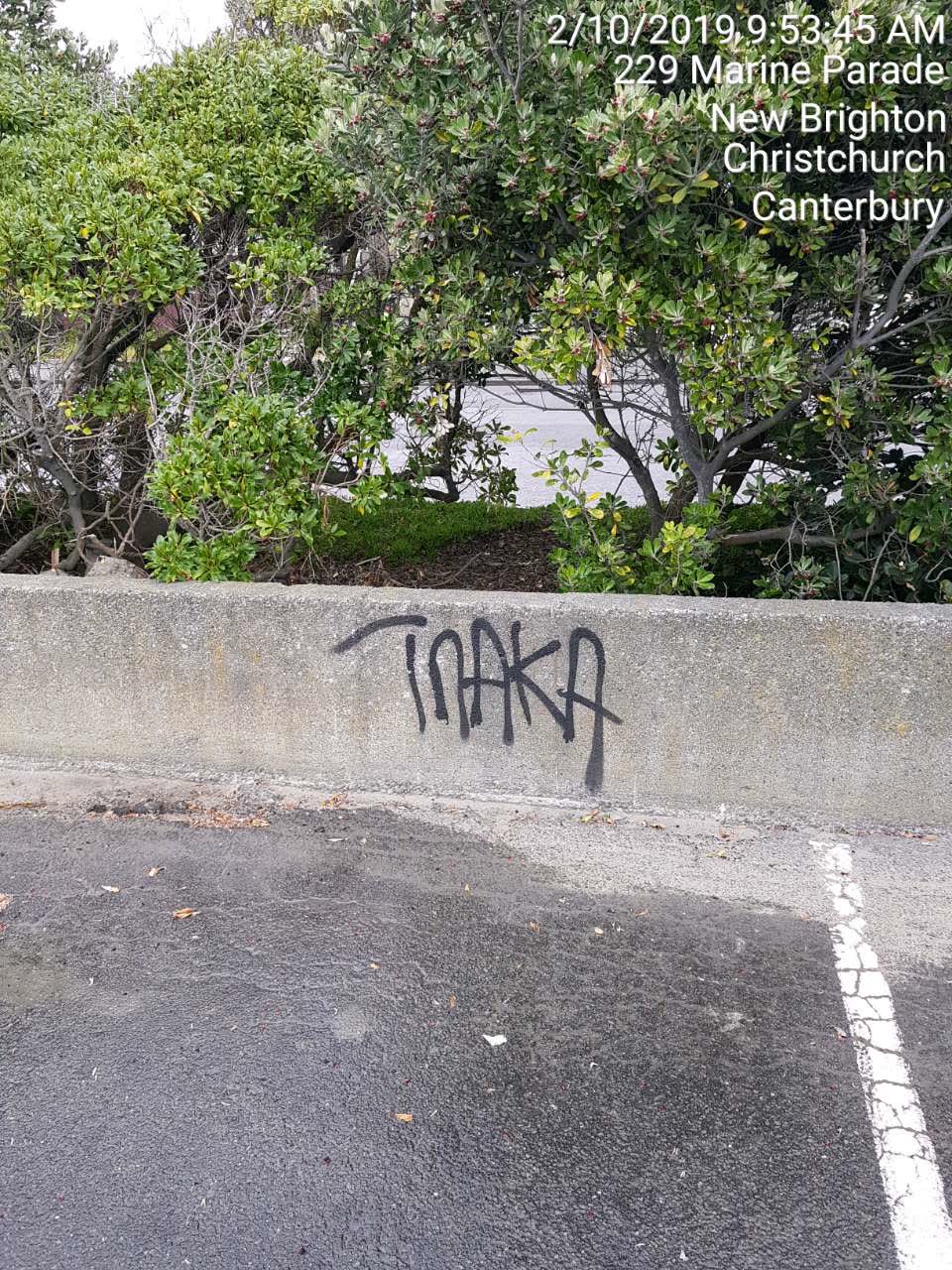 The photograph attached to this graffiti report