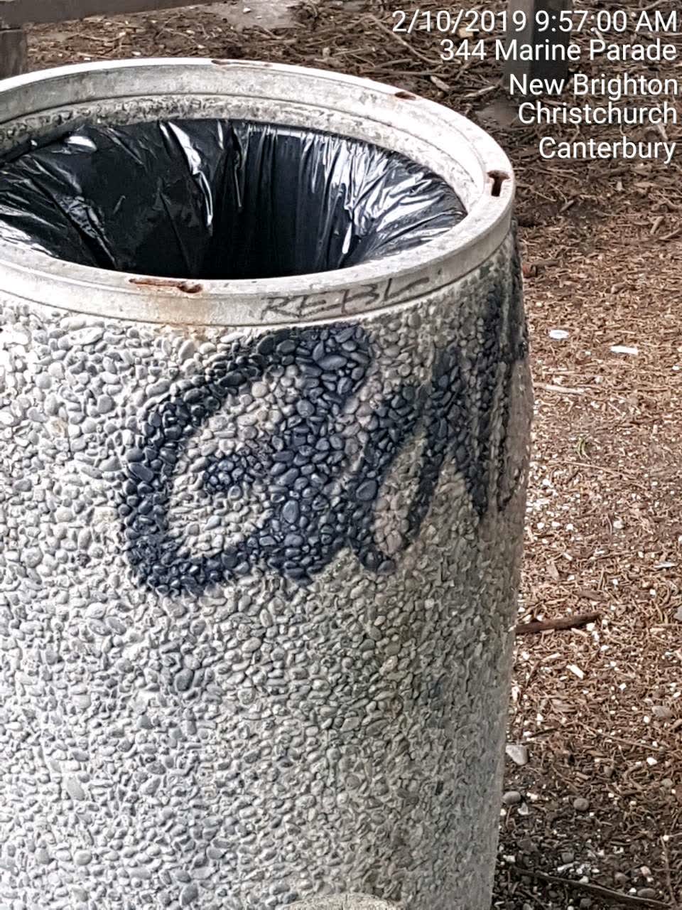 The photograph attached to this graffiti report