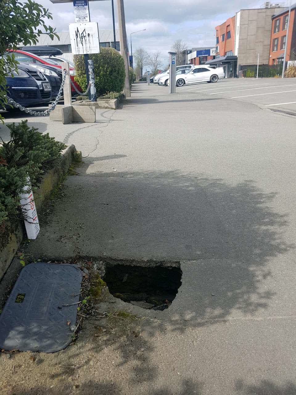 The photograph attached to this roading/streets report