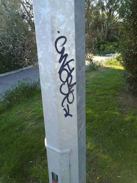 Graffiti, a report photo