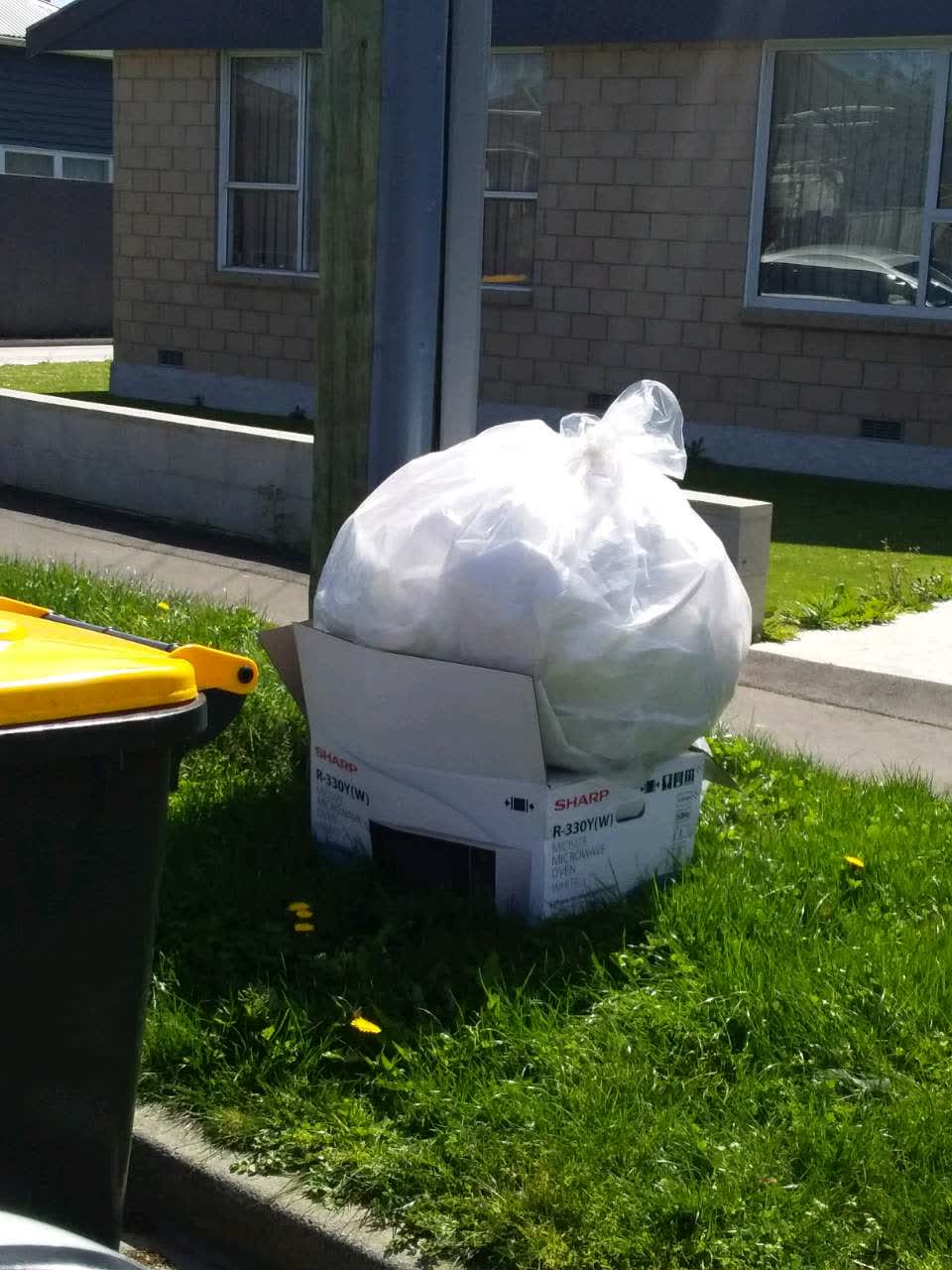 The photograph attached to this rubbish/recycling report